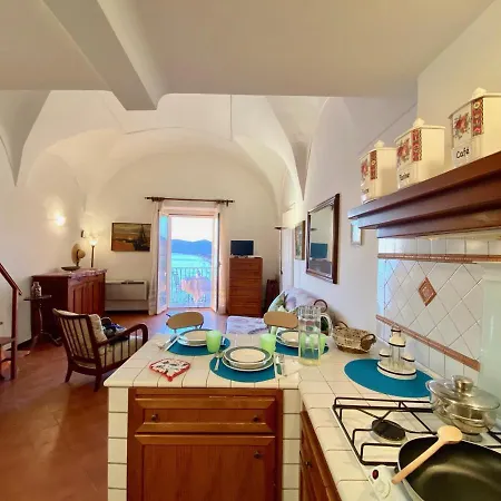 Apartment Holidaycasa Romano - Vacanza Nel Cuore Di Sperlonga